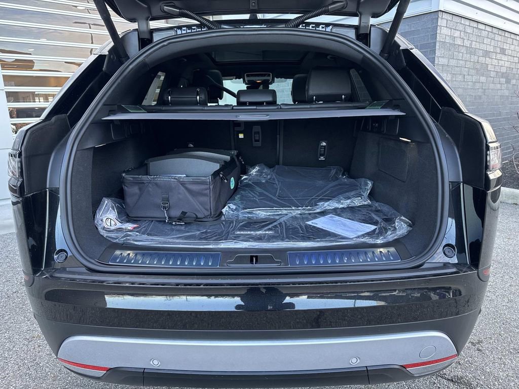 New 2026 Land Rover Range Rover Velar S image 6