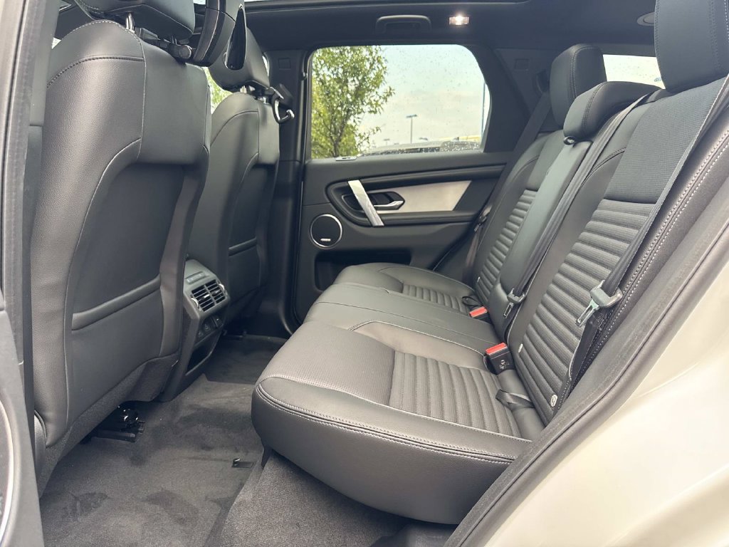 New 2026 Land Rover Discovery Sport Landmark AWD/4WD image 14