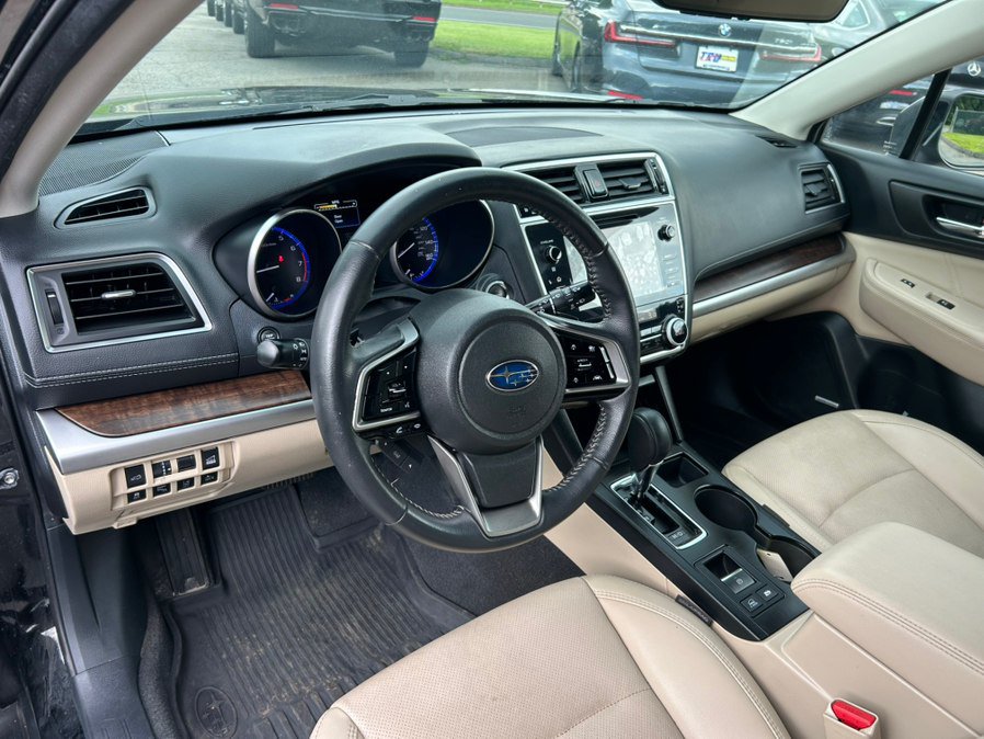 Used 2018 Subaru Outback 3.6R Limited AWD/4WD image 16