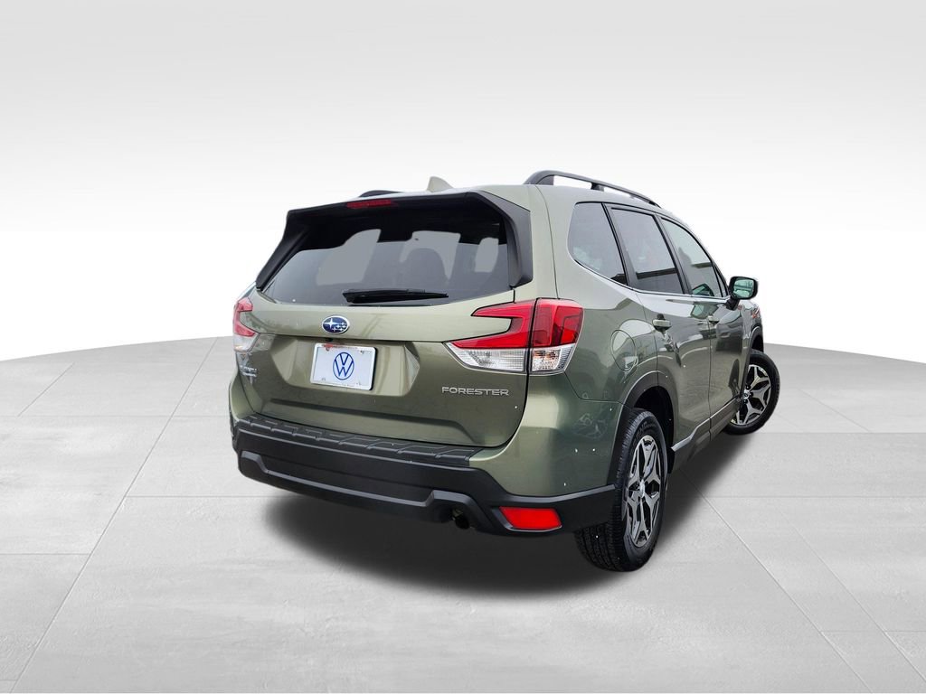 Used 2020 Subaru Forester Premium image 6