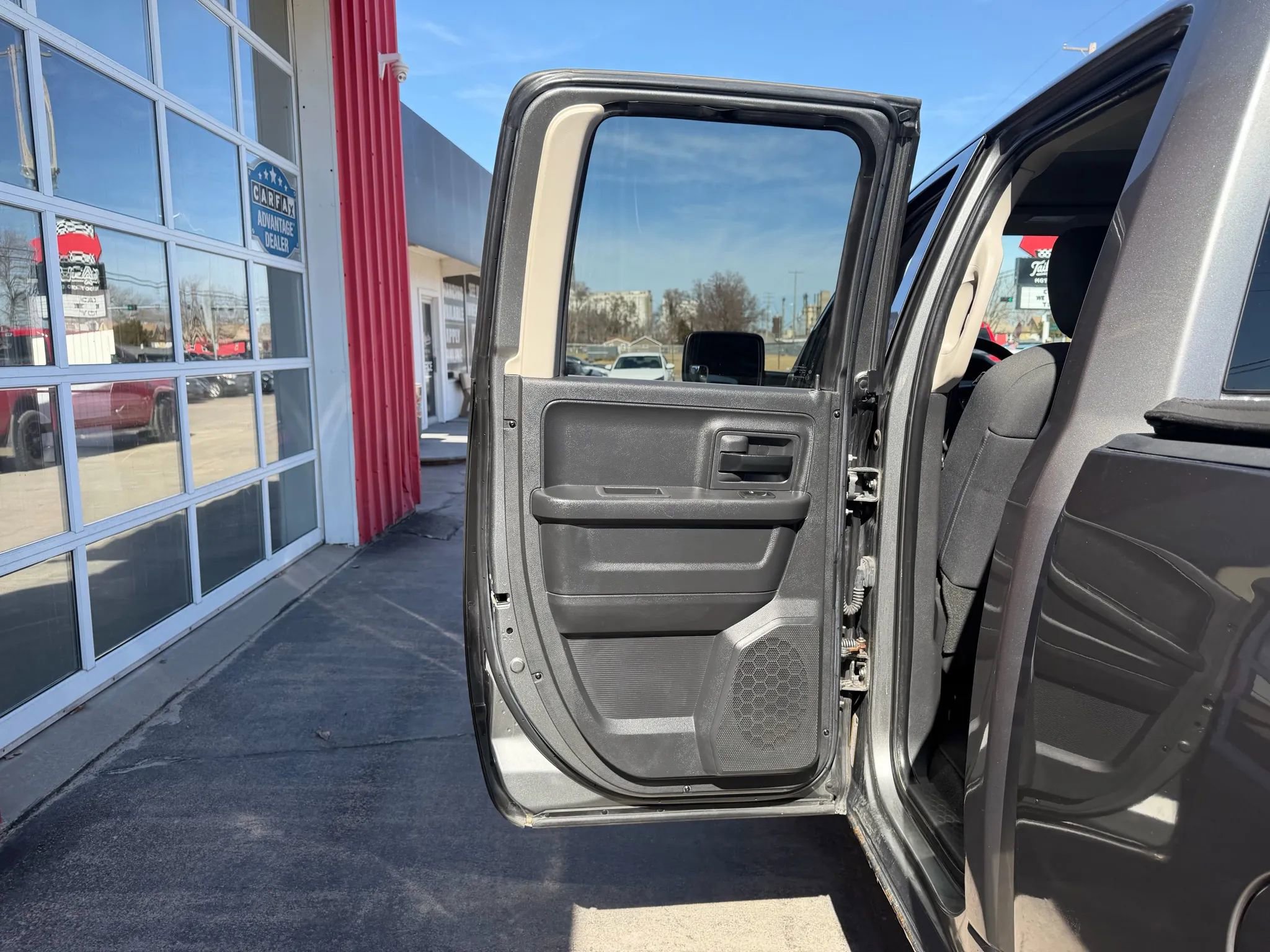 Used 2012 RAM 1500 Express image 11