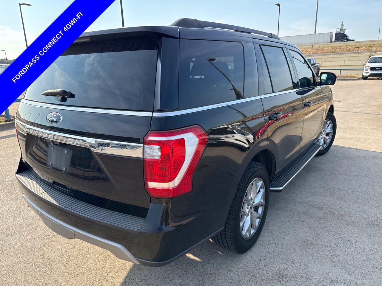 Used 2021 Ford Expedition XLT RWD image 12