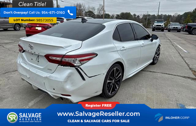 Used 2018 Toyota Camry image 5