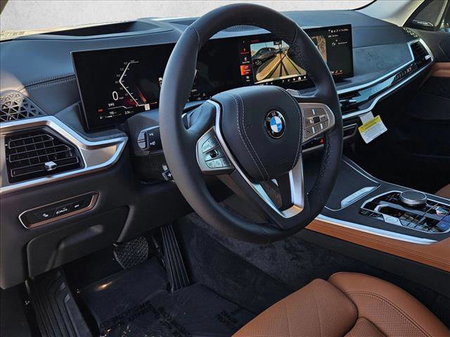 New 2026 BMW X7 xDrive40i w/ Premium Package image 3