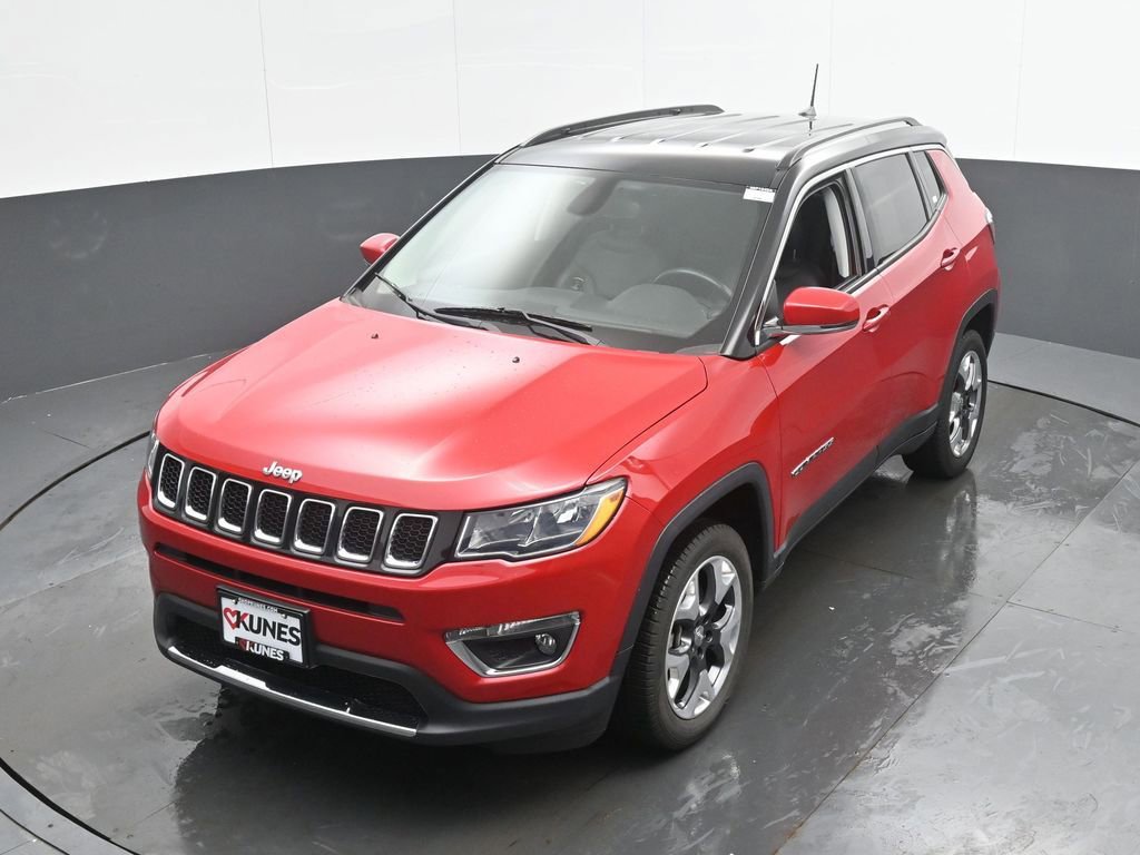 Used 2018 Jeep Compass Limited image 35