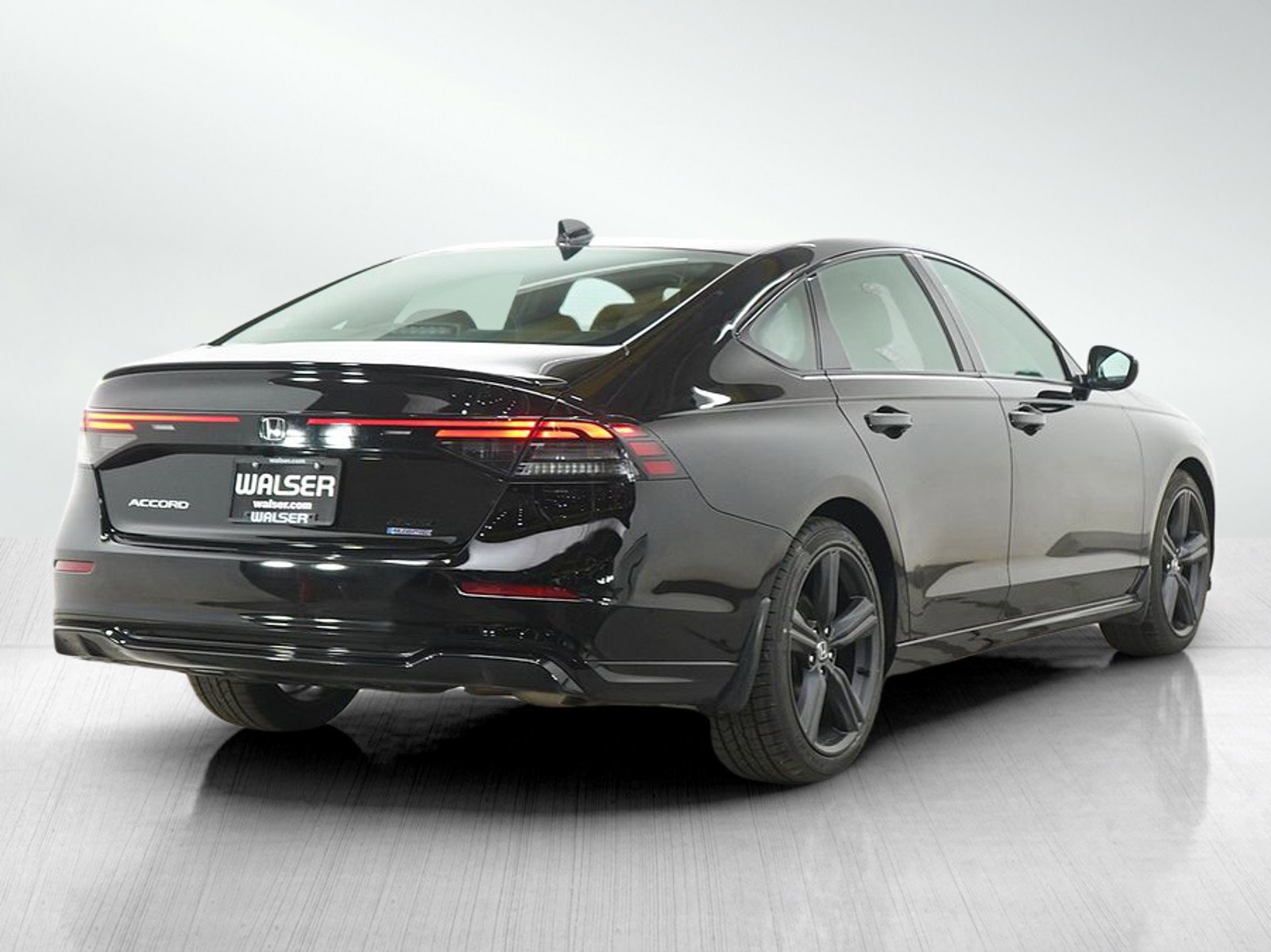 Used 2024 Honda Accord Sport image 5