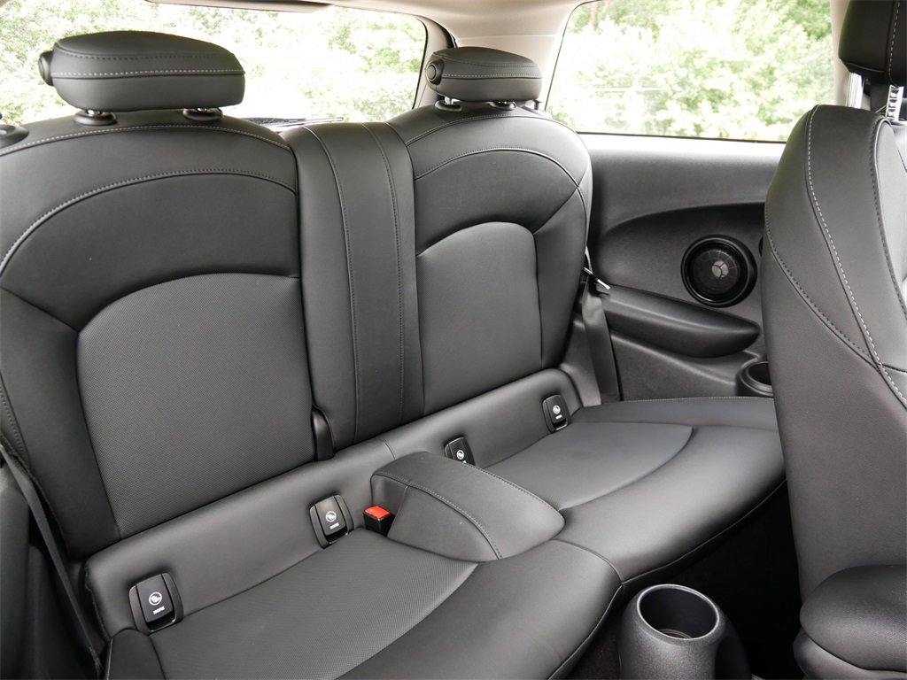 Used 2024 MINI Cooper SE image 9