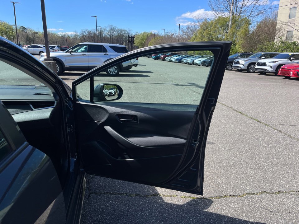 Used 2026 Toyota Corolla LE w/ LE Premium Package image 35