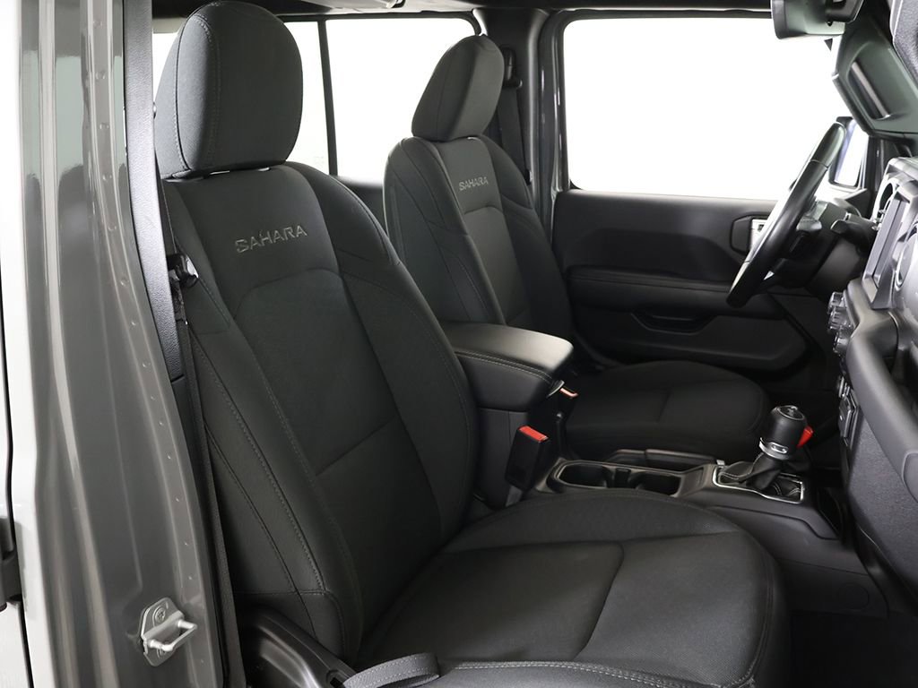 Used 2021 Jeep Wrangler Unlimited Sahara w/ Uconnect 4C Nav & Sound Group AWD/4WD image 26