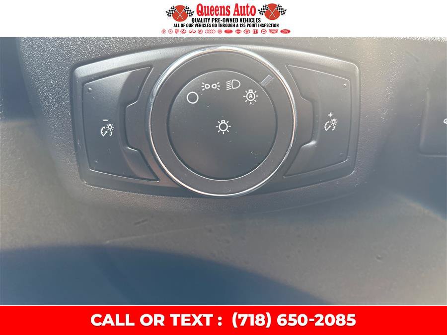 Used 2018 Ford Fusion SE FWD image 20