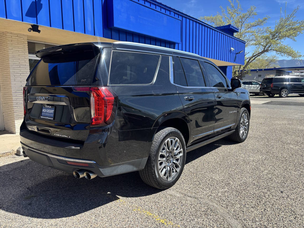 Used 2023 GMC Yukon Denali Ultimate image 22