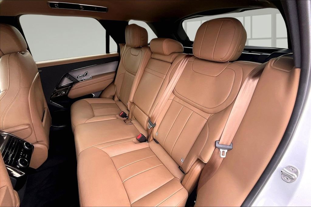 Used 2024 Land Rover Range Rover Sport SE image 27
