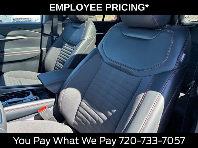 New 2026 Ford Explorer ST-Line w/ ST-Line Street Pack AWD/4WD image 12