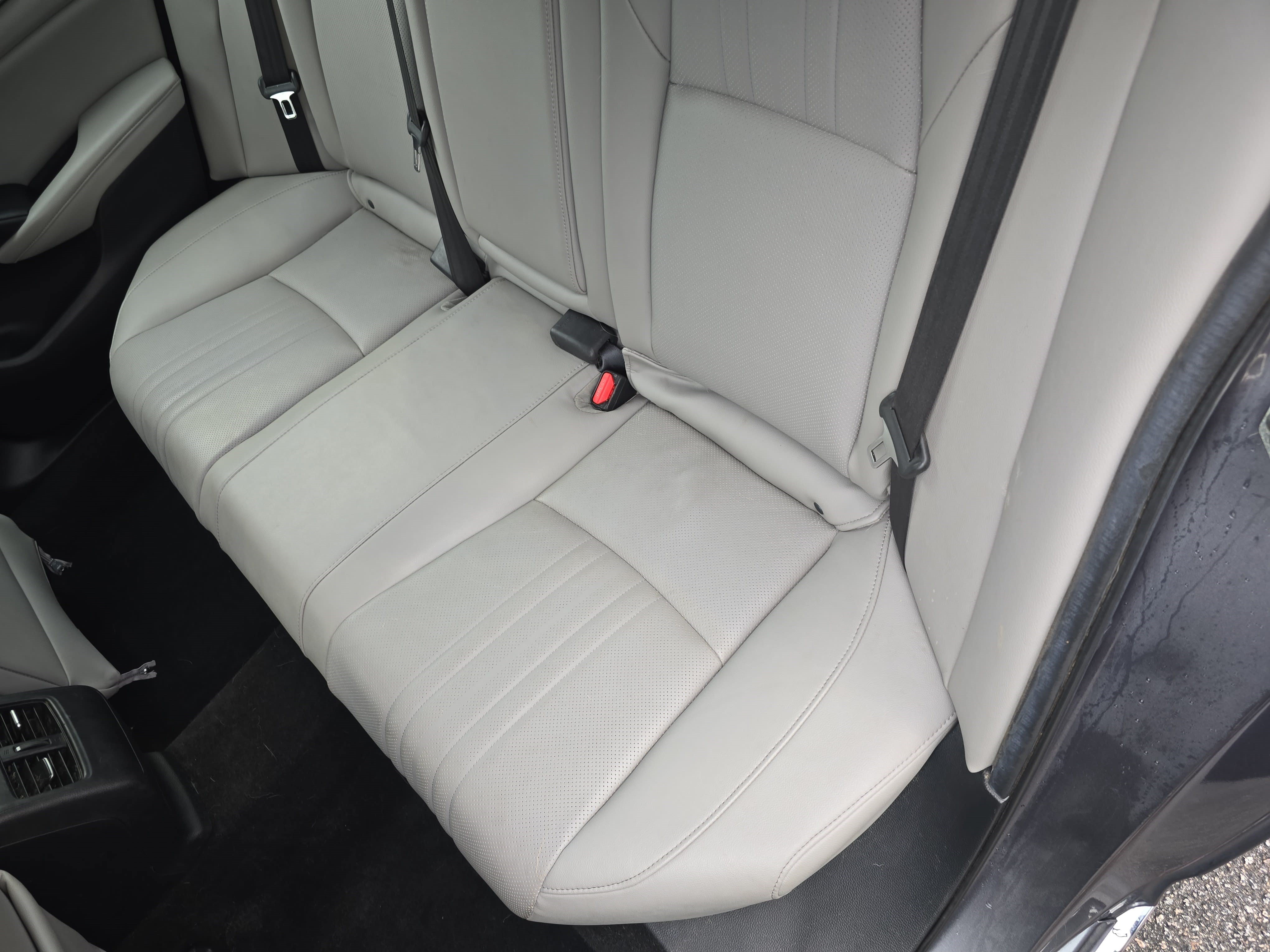 Used 2019 Honda Accord Touring image 13