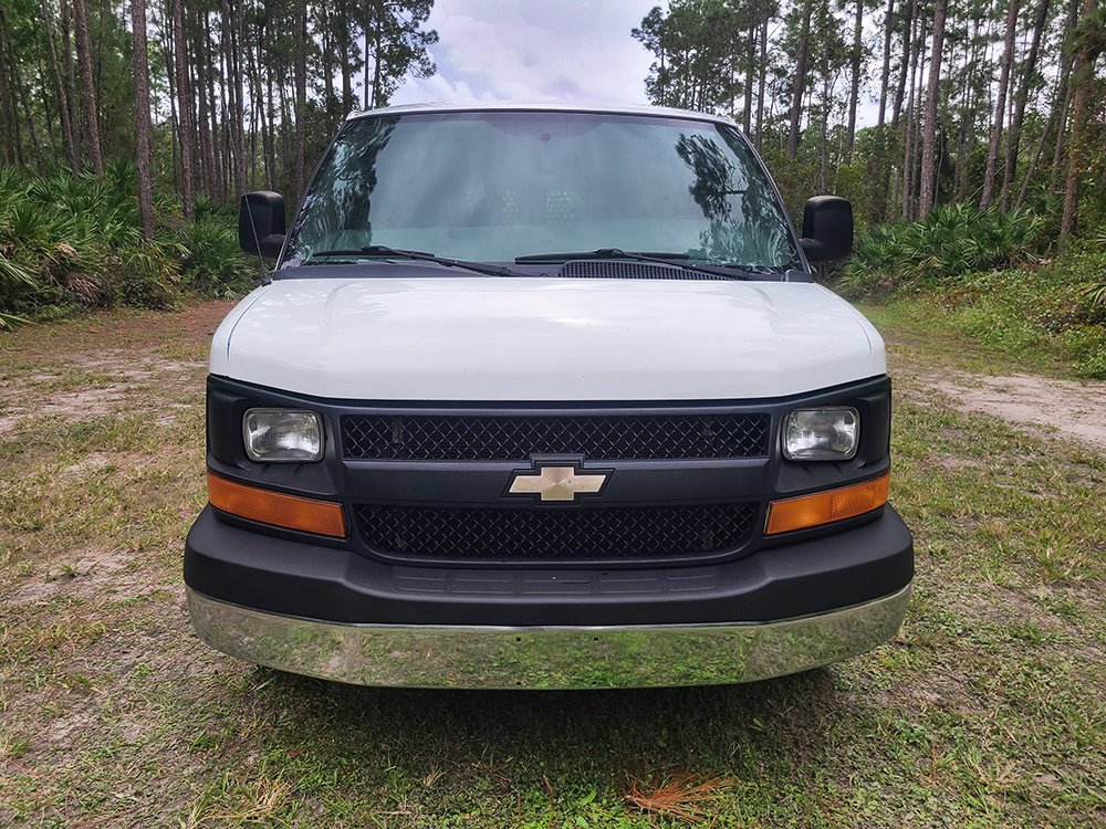 Used 2014 Chevrolet Express 1500 image 2