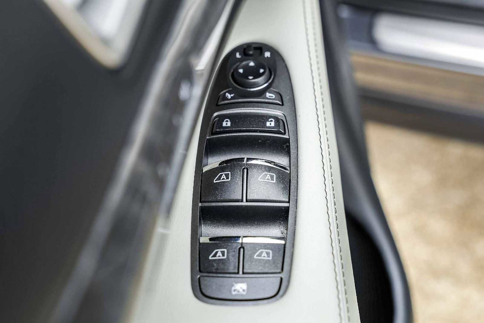 Used 2019 INFINITI QX60 Luxe w/ Limited Package image 26