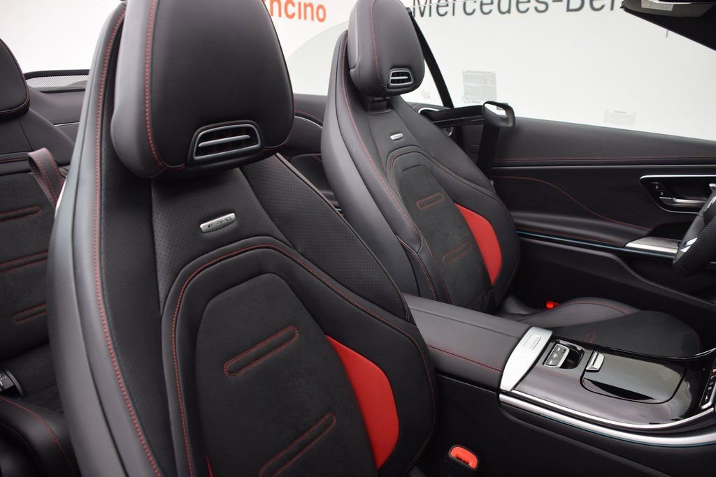 Certified 2025 Mercedes-Benz CLE 53 AMG 4MATIC Cabriolet image 17