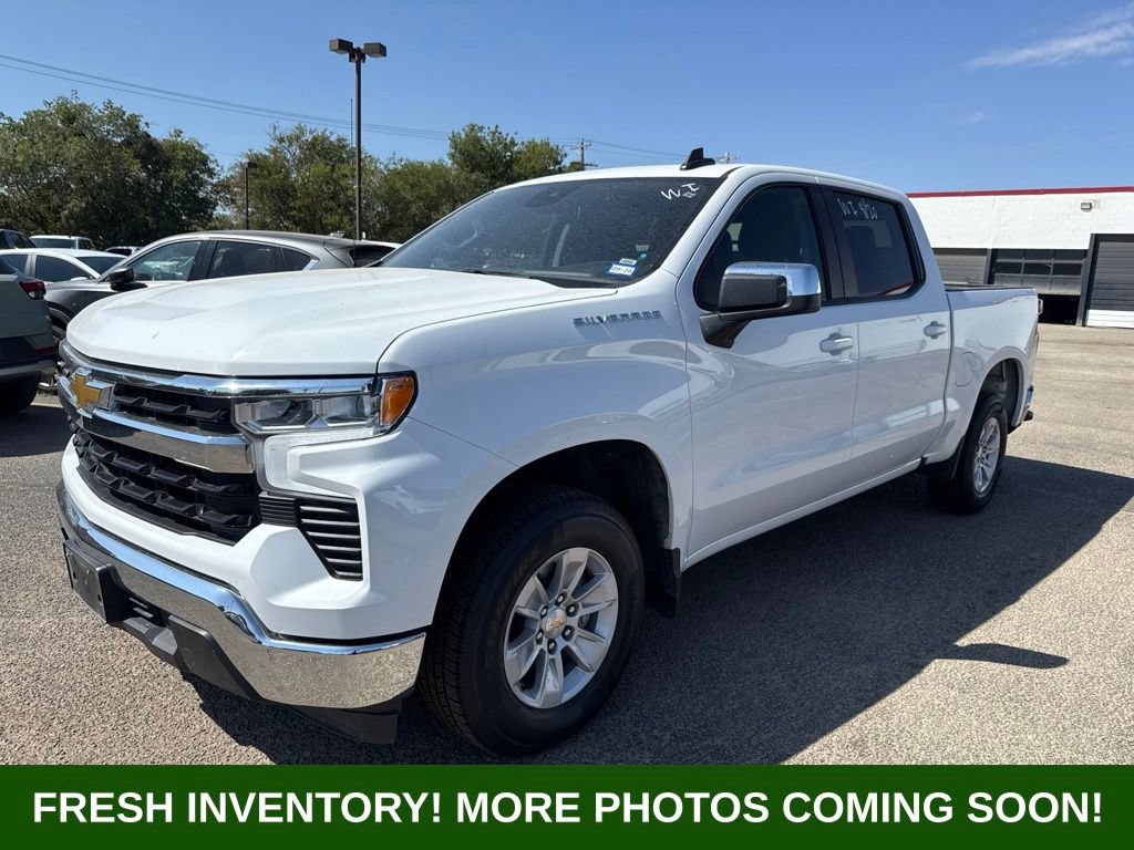 Used 2025 Chevrolet Silverado 1500 LT RWD image 5