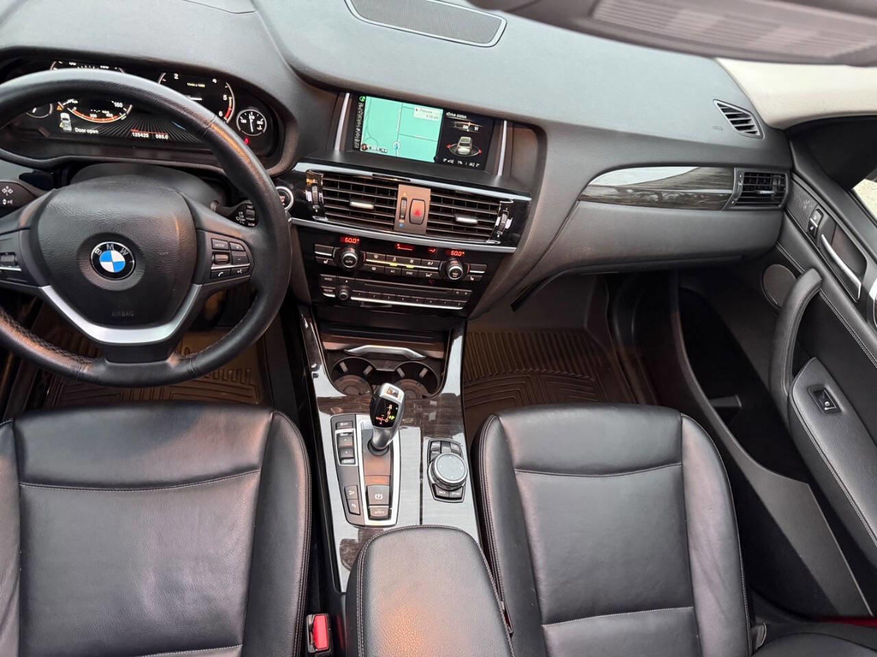 Used 2015 BMW X3 xDrive28d image 11