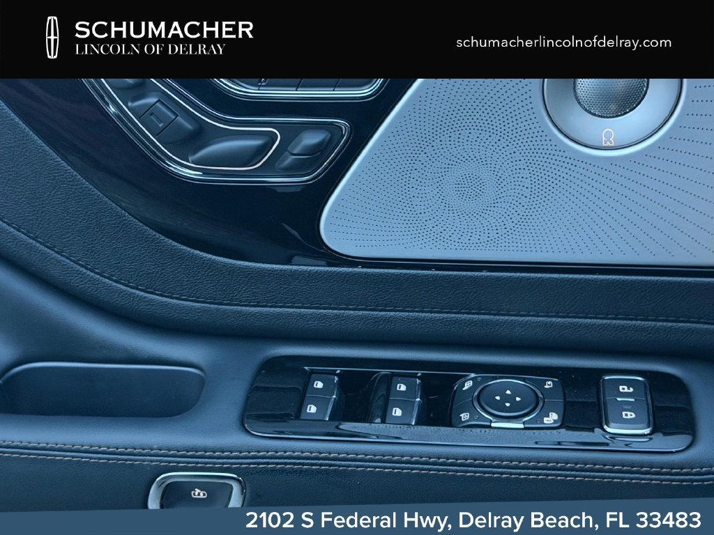 New 2026 Lincoln Aviator Reserve w/ Luxury Package RWD image 18