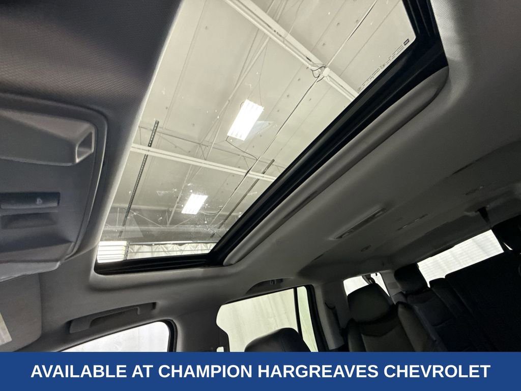 Used 2016 Cadillac Escalade ESV Luxury image 26