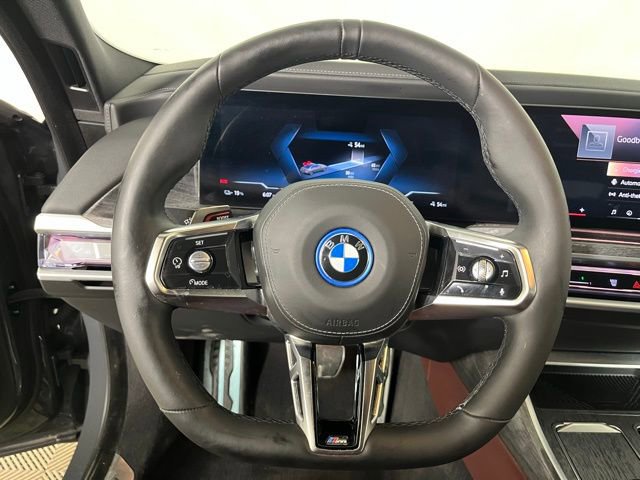 Used 2024 BMW i7 xDrive60 w/ Executive Package image 12