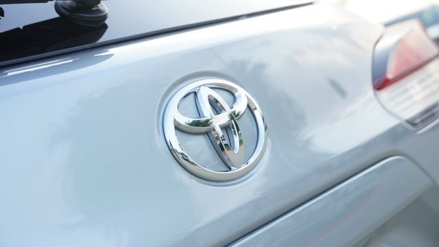 Used 2026 Toyota Corolla Cross XLE FWD image 12