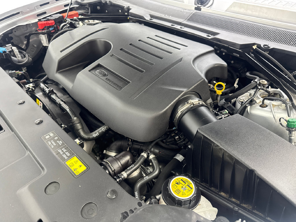 Used 2024 Land Rover Defender 130 S AWD/4WD image 78