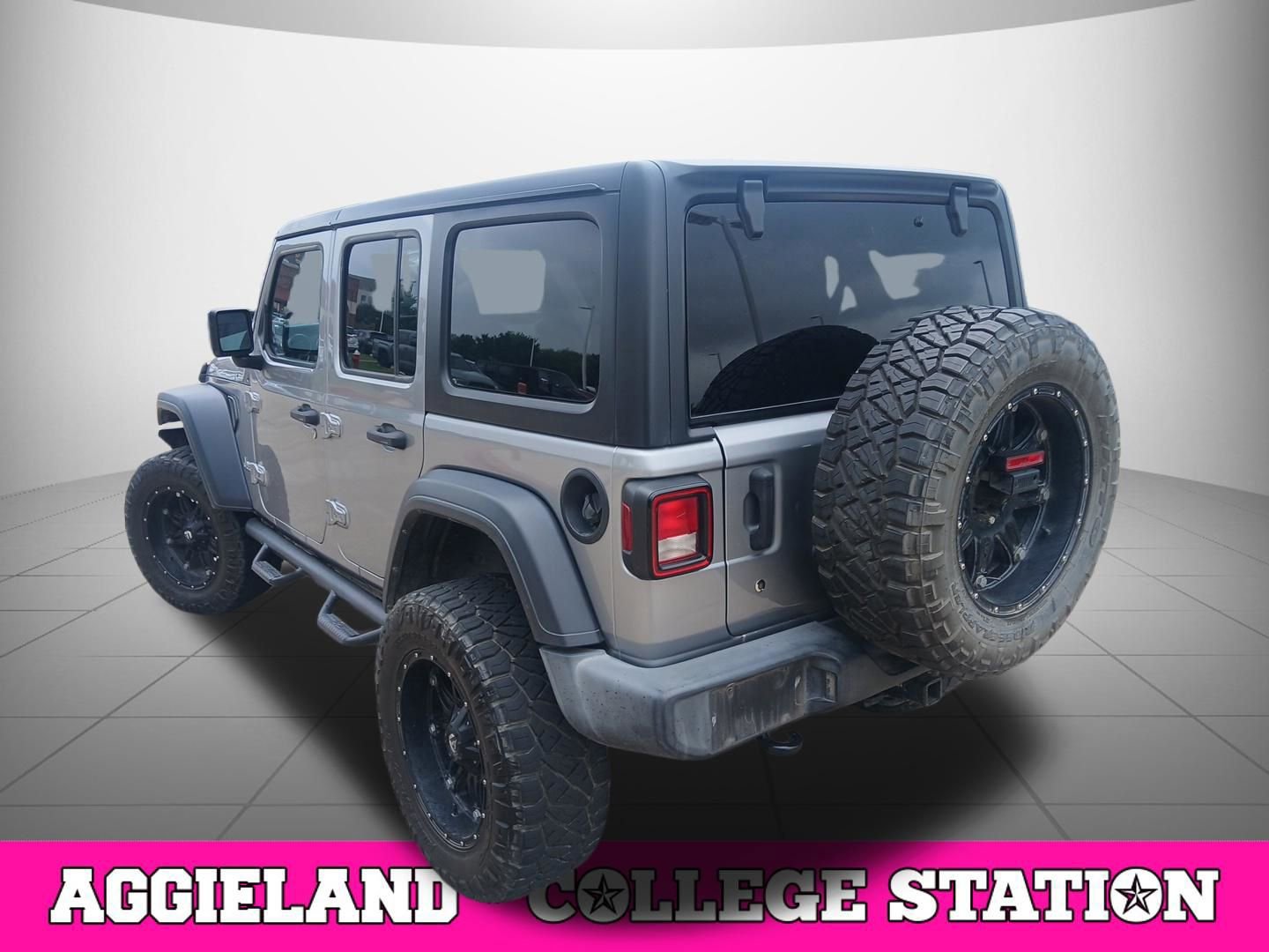 Used 2018 Jeep Wrangler Unlimited Sport S AWD/4WD image 4