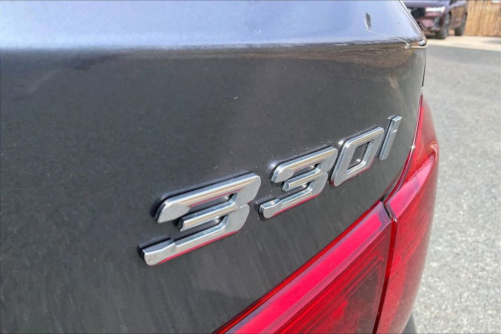 Used 2018 BMW 330i Gran Turismo xDrive image 24