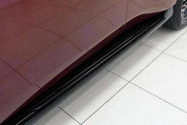 Used 2025 Nissan Armada Platinum image 11