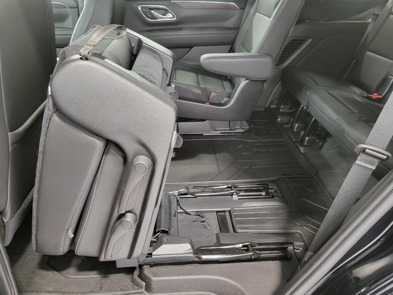 Used 2021 Chevrolet Tahoe LT w/ Luxury Package AWD/4WD image 24