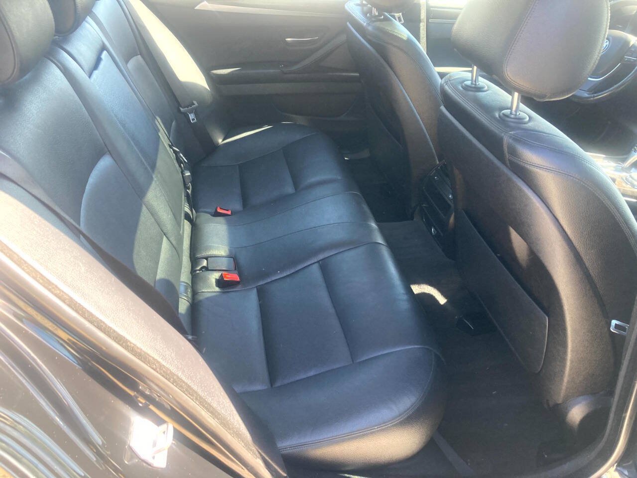 Used 2015 BMW 528i xDrive Sedan AWD/4WD image 24