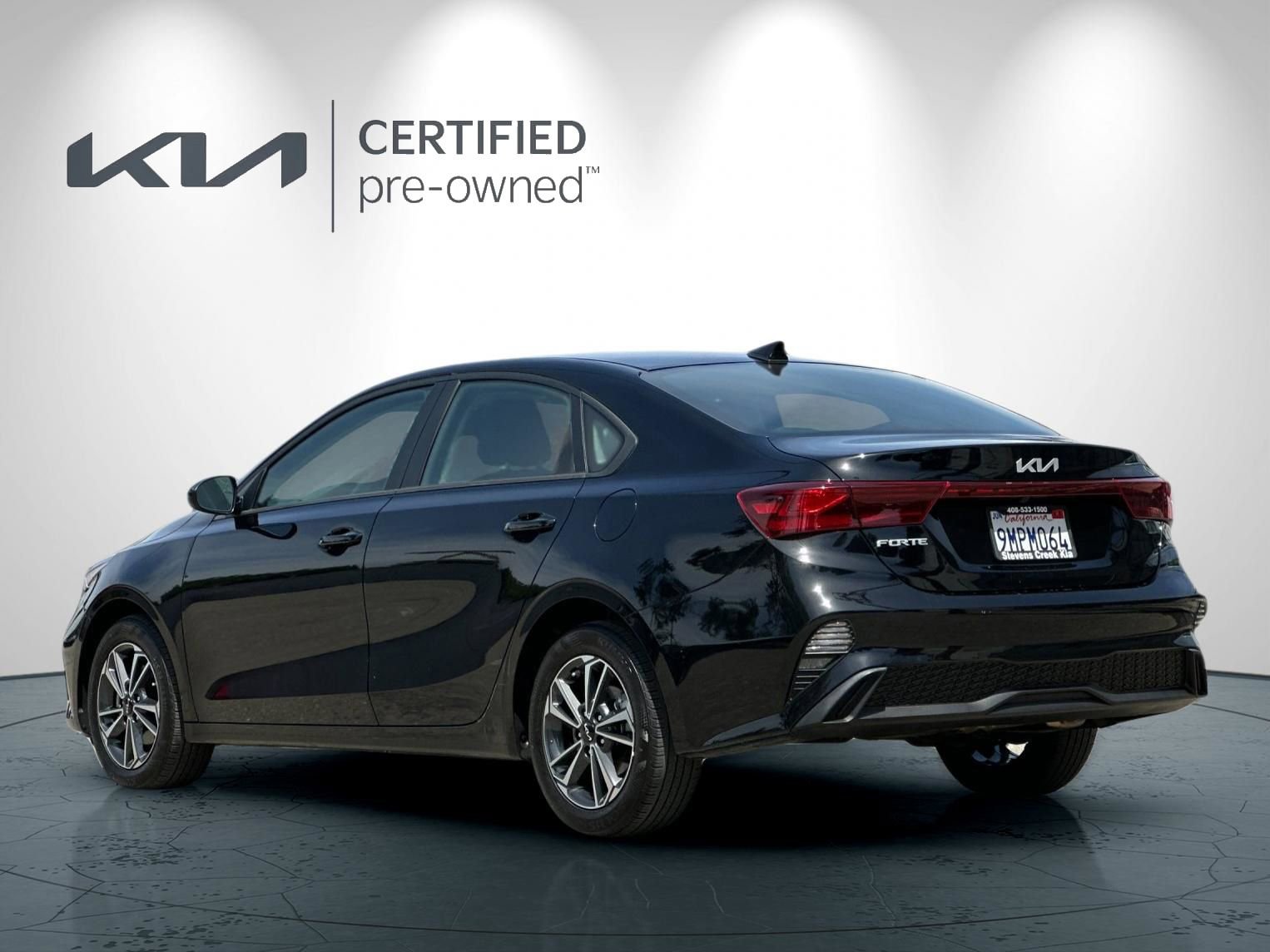 Certified 2024 Kia Forte LXS FWD image 6