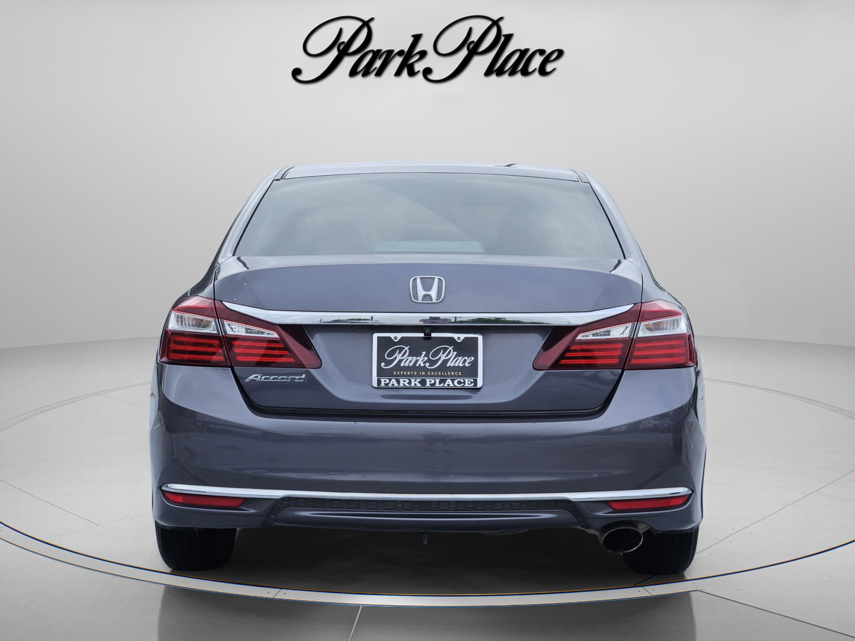 Used 2016 Honda Accord LX image 4