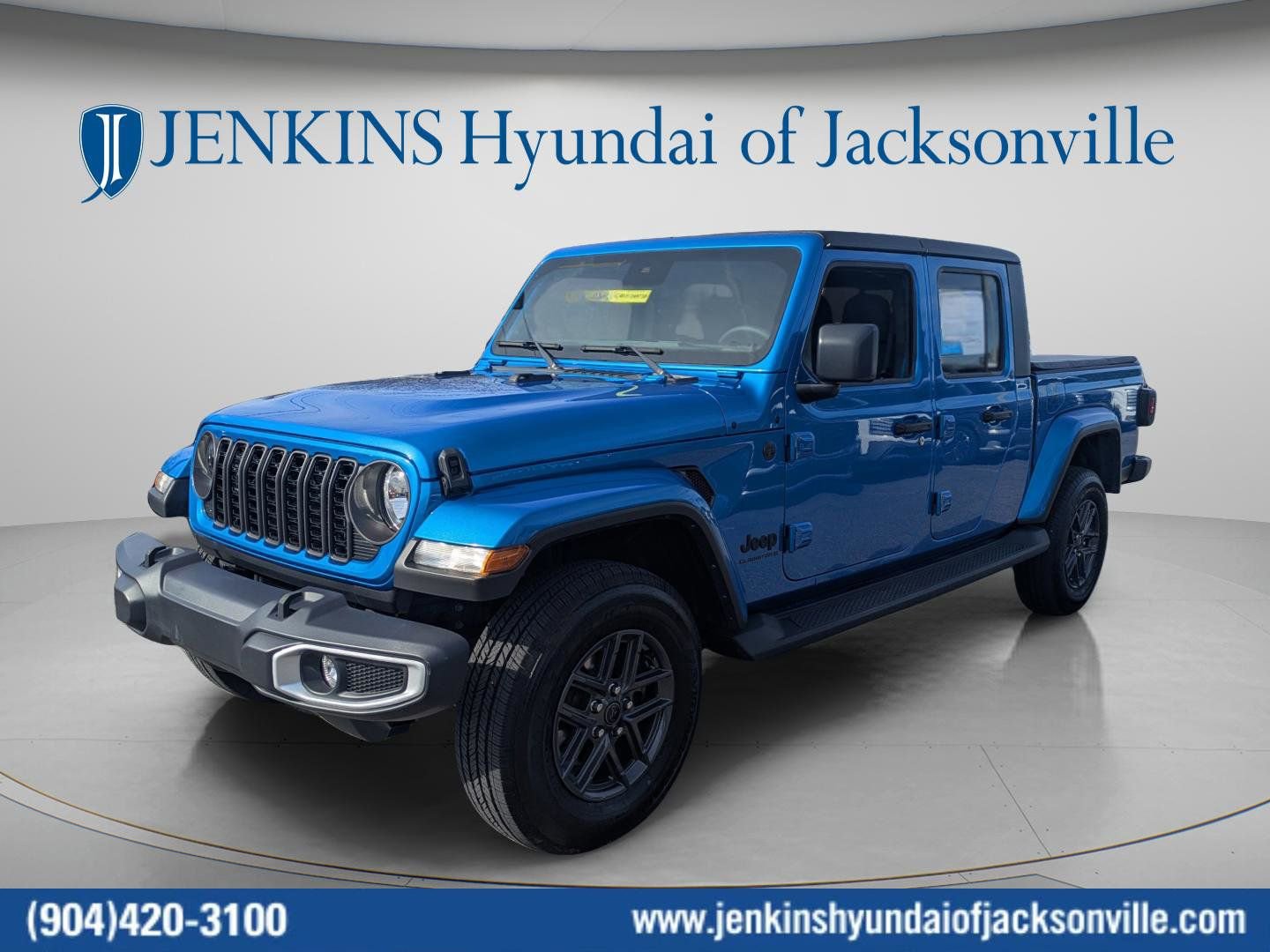 Used 2024 Jeep Gladiator Sport image 12