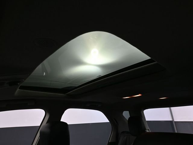 Used 2016 Chevrolet Equinox LTZ w/ Enhanced Convenience Package image 26