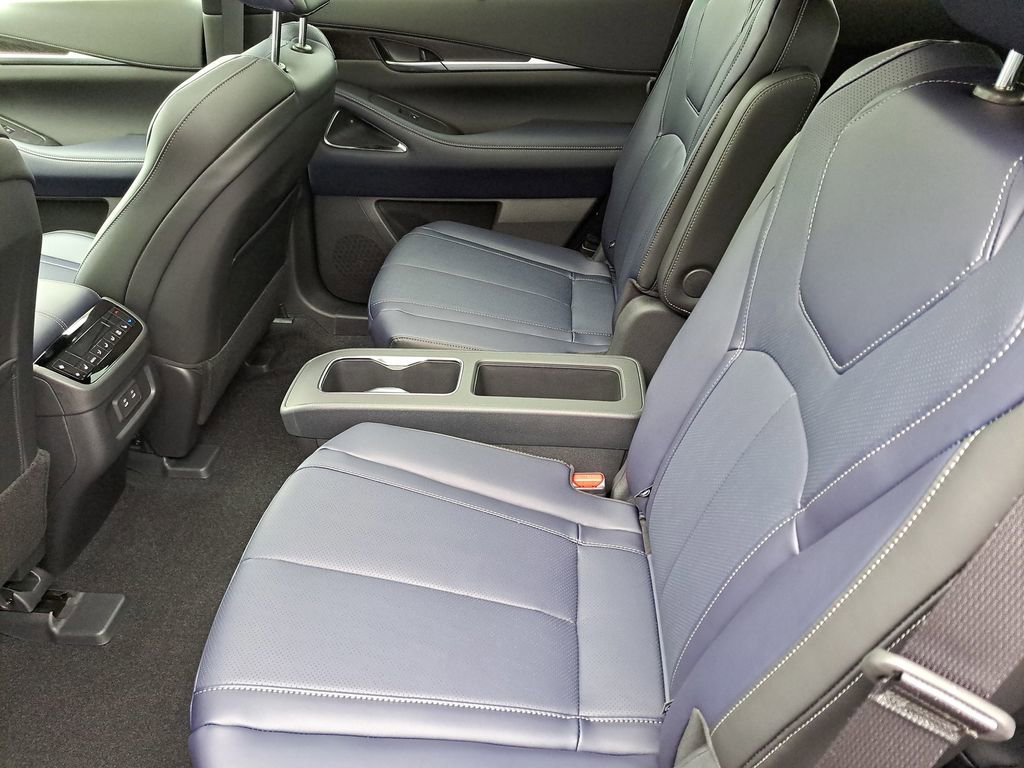 New 2026 INFINITI QX60 Sport w/ Dark Cargo Package image 20