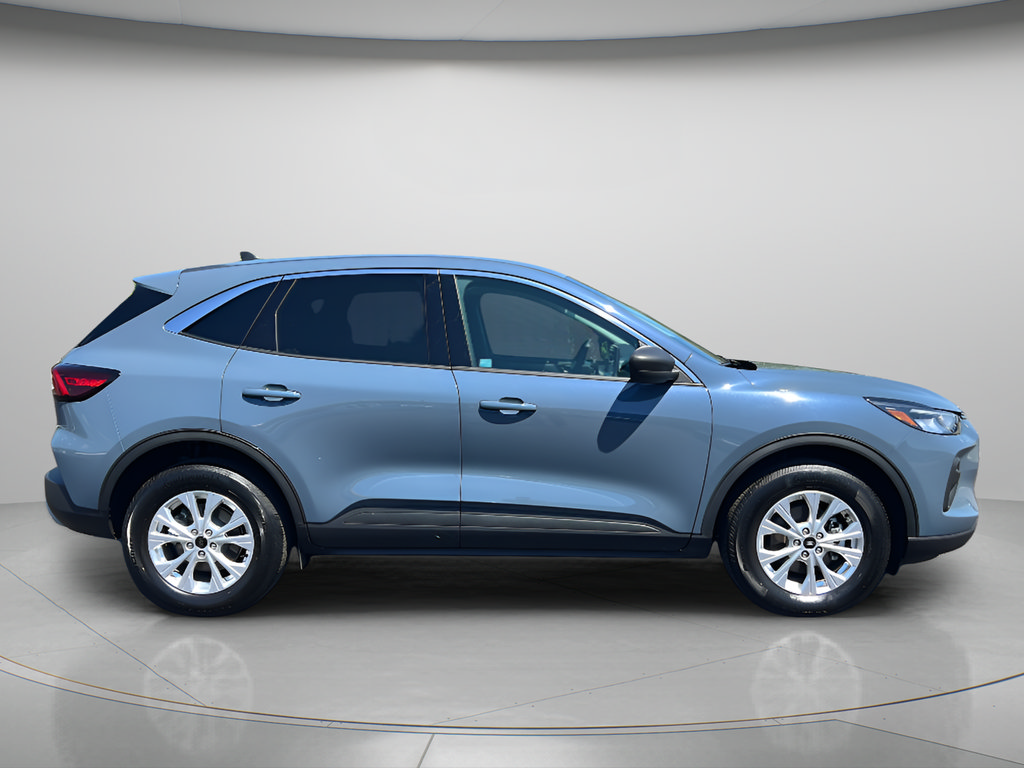 Used 2023 Ford Escape Active w/ Tech Pack #1 AWD/4WD image 7