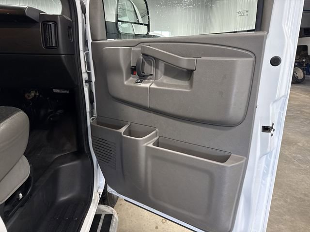 Used 2024 Chevrolet Express 2500 w/ Driver Convenience Package image 28