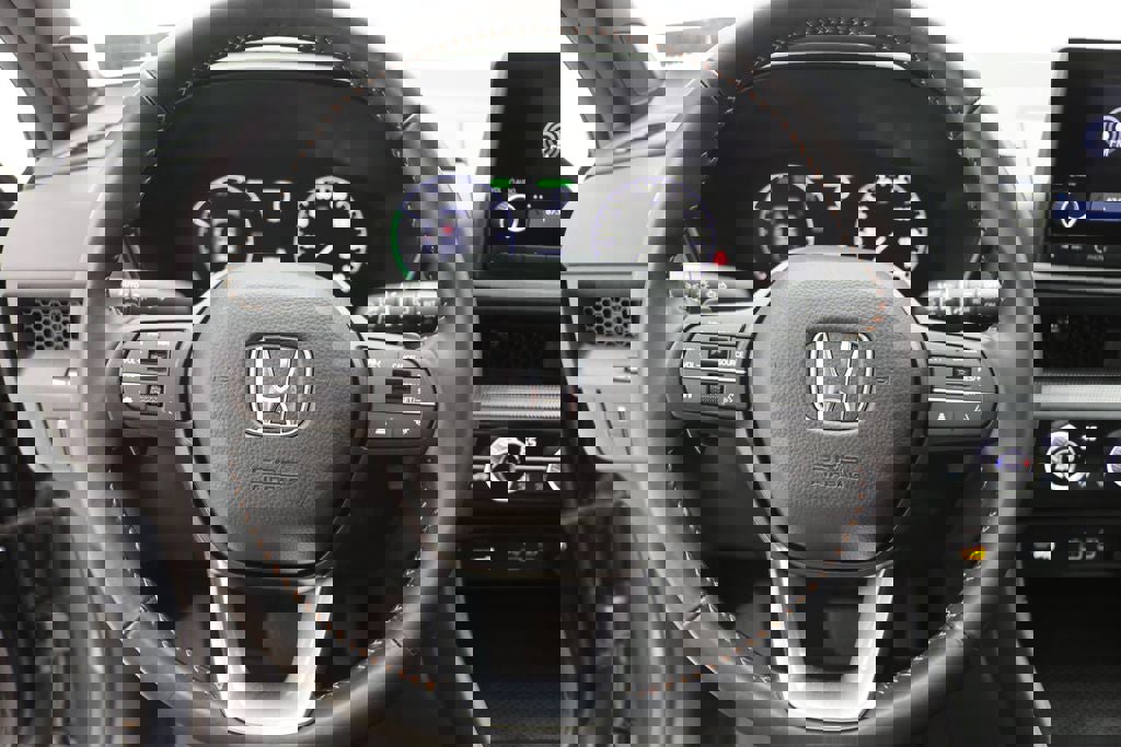 Used 2025 Honda CR-V Sport image 17