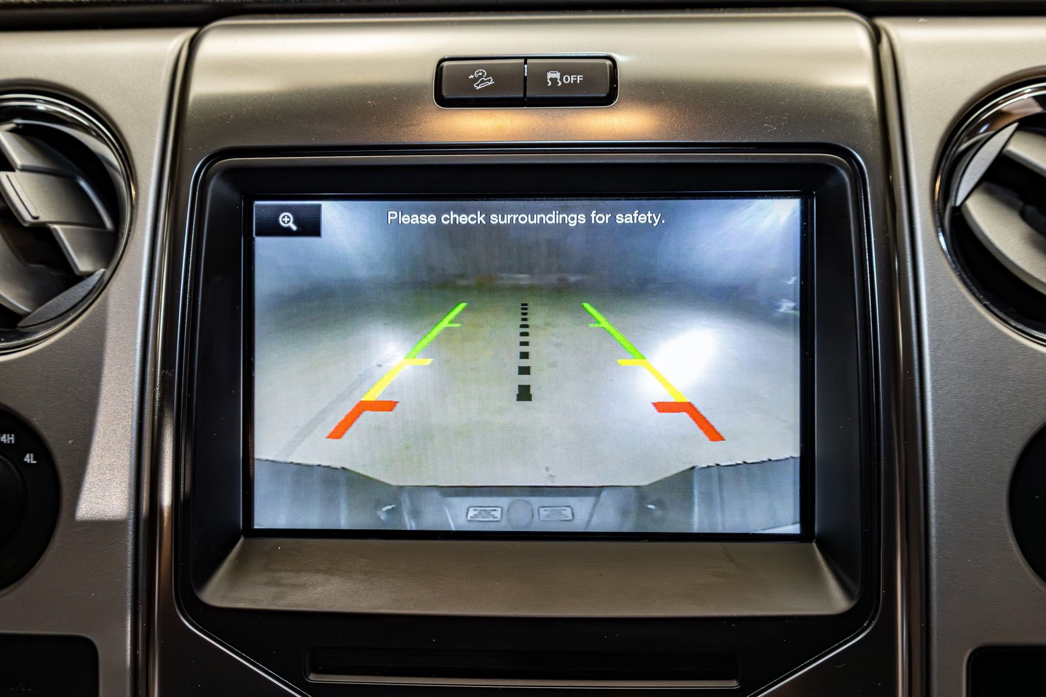 Used 2014 Ford F150 FX4 w/ Equipment Group 402A Luxury AWD/4WD image 19