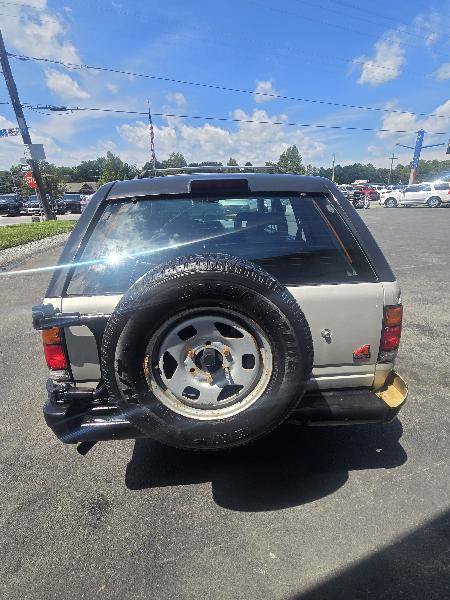 Used 1997 Isuzu Rodeo S AWD/4WD image 3