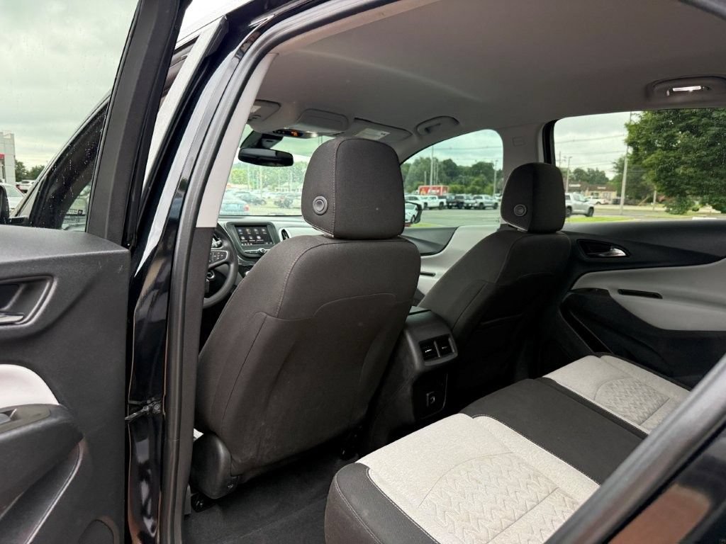 Used 2023 Chevrolet Equinox LS w/ LS Convenience Package FWD image 15