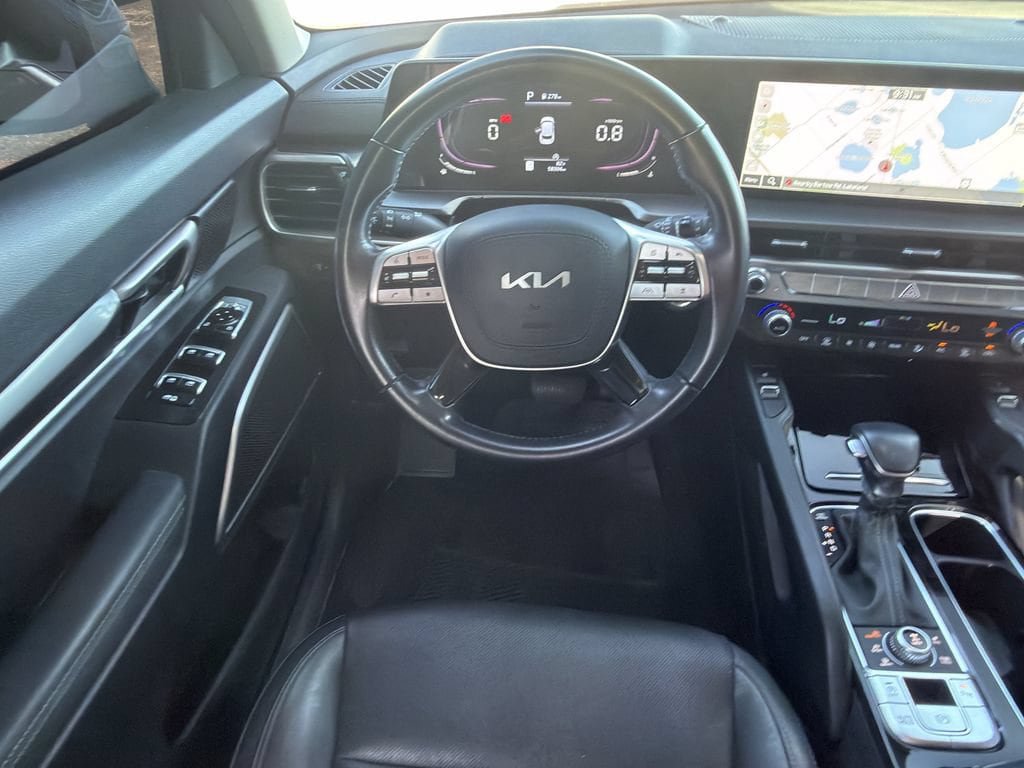 Certified 2023 Kia Telluride S w/ S Sunroof Package AWD/4WD image 15