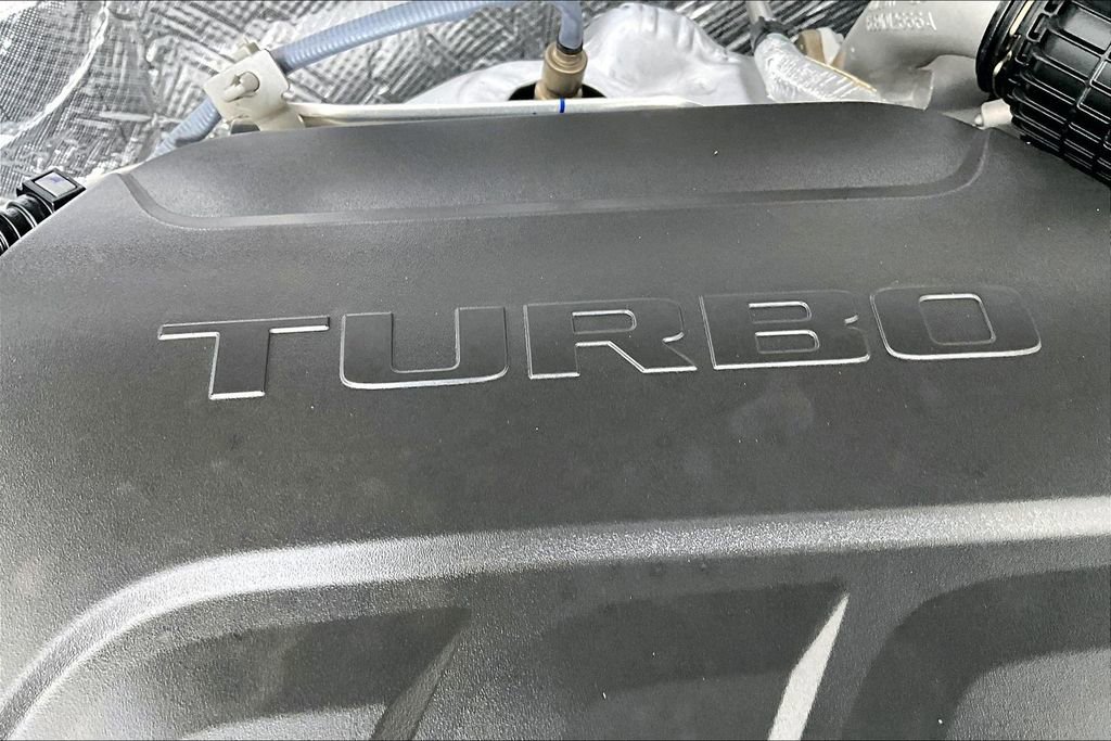 Used 2025 Chevrolet Trax RS w/ Driver Confidence Package image 41