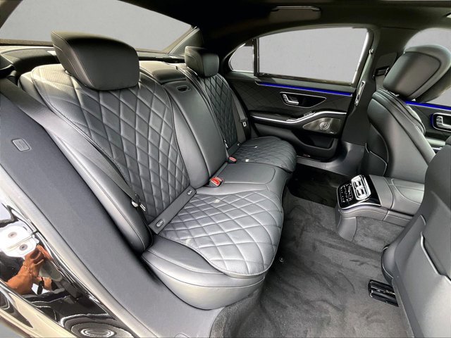 New 2026 Mercedes-Benz S 580e 4MATIC Sedan image 29