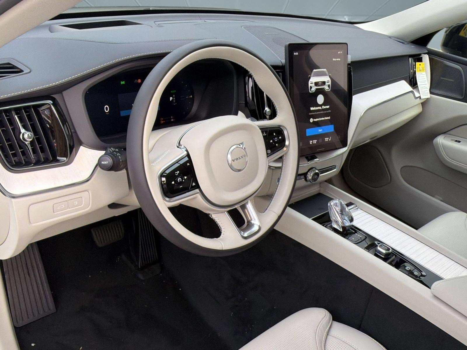 New 2026 Volvo XC60 T8 Ultra w/ Climate Package AWD/4WD image 4