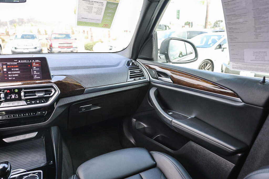 Used 2022 BMW X3 sDrive30i w/ Convenience Package RWD image 5