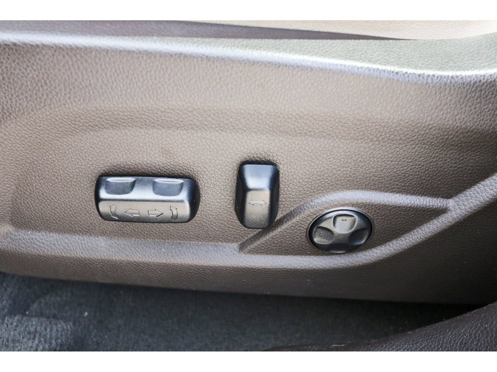 Used 2017 Hyundai Santa Fe Sport image 32